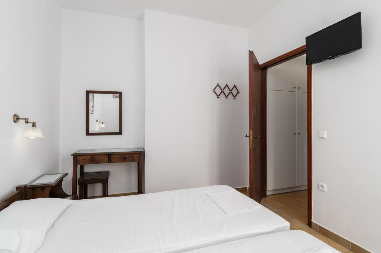 Tilemachos Rooms & Studios Adamantas  ภายนอก รูปภาพ
