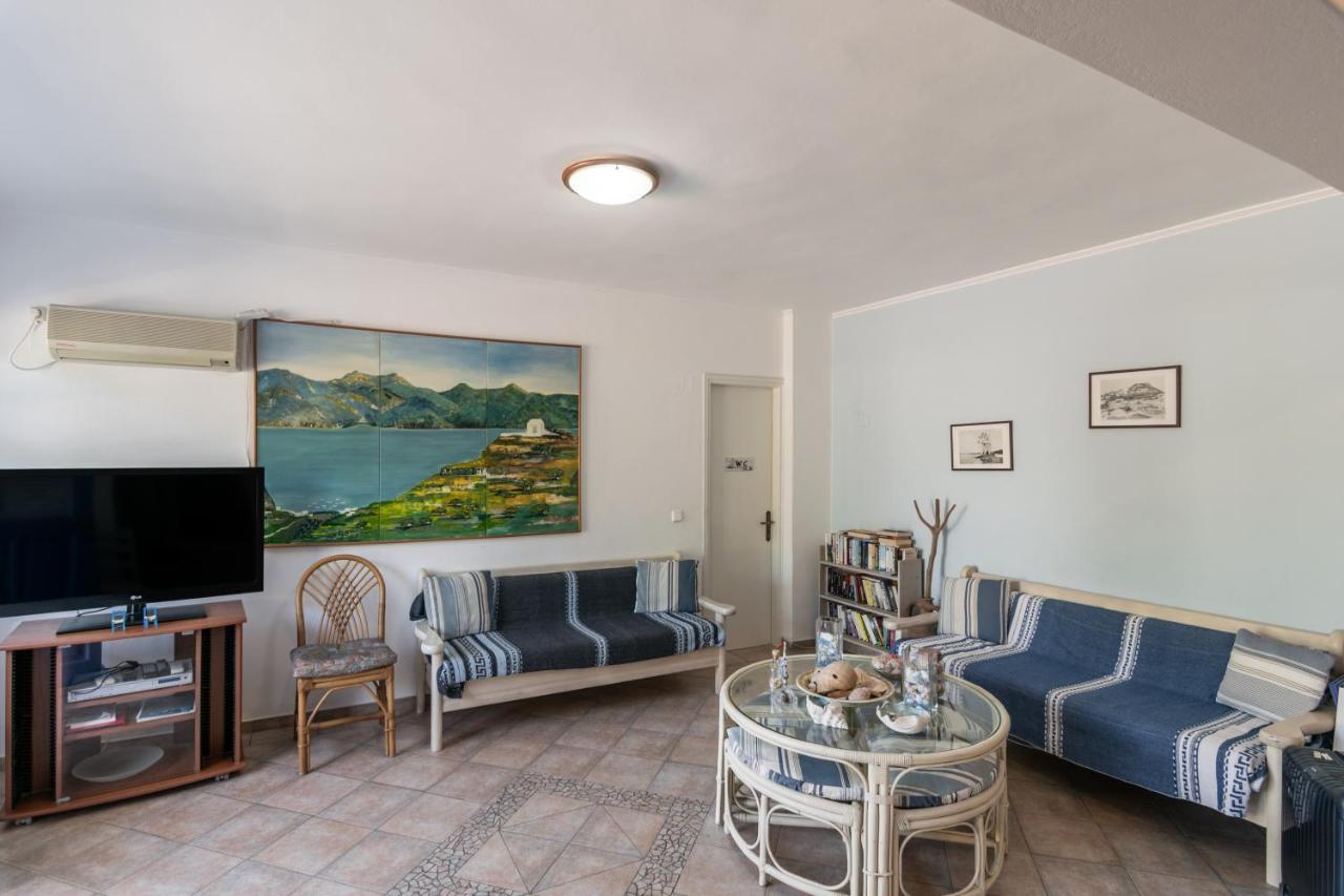 Tilemachos Rooms & Studios Adamantas  ภายนอก รูปภาพ